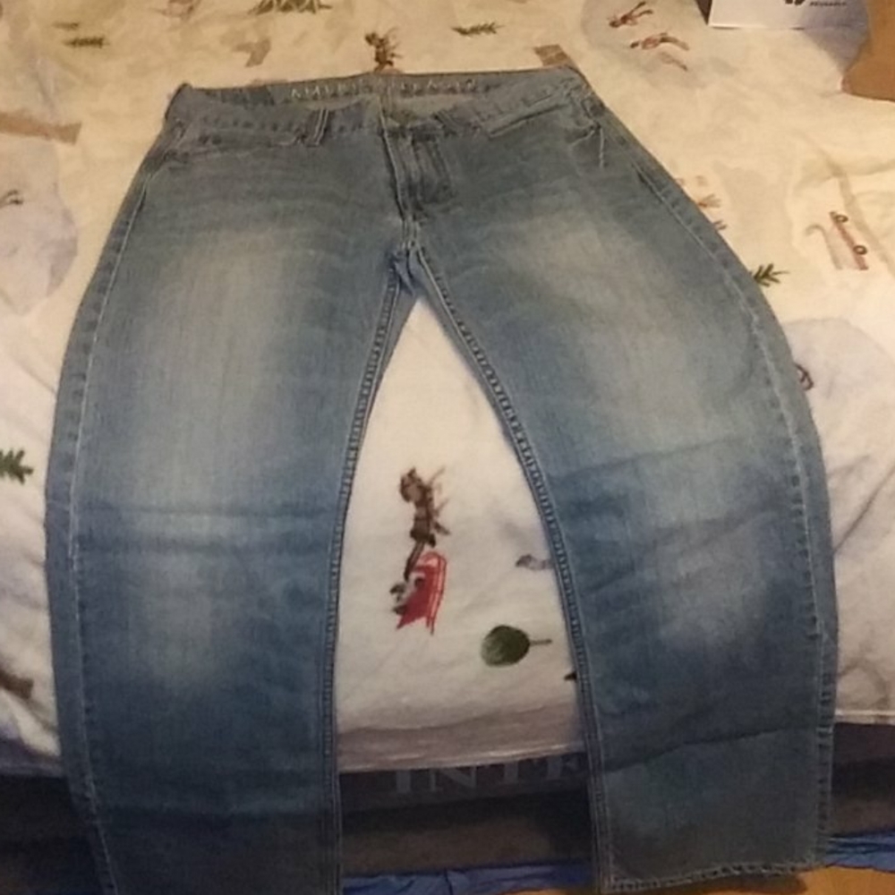 Jeans - Picture 2 of 3